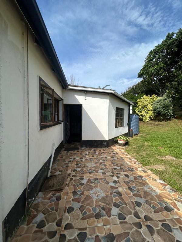4 Bedroom Property for Sale in Hibberdene KwaZulu-Natal