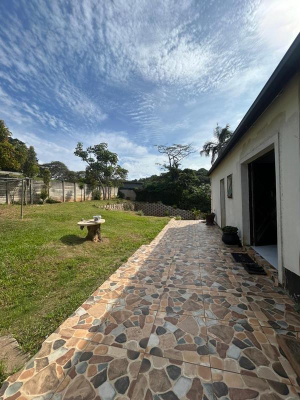 4 Bedroom Property for Sale in Hibberdene KwaZulu-Natal