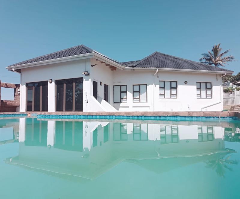 5 Bedroom Property for Sale in Glenmore Beach KwaZulu-Natal