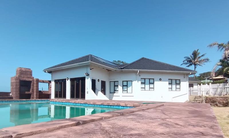 5 Bedroom Property for Sale in Glenmore Beach KwaZulu-Natal