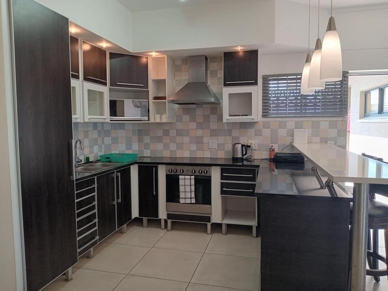 To Let 3 Bedroom Property for Rent in Margate Beach KwaZulu-Natal