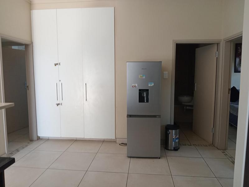 To Let 3 Bedroom Property for Rent in Margate Beach KwaZulu-Natal