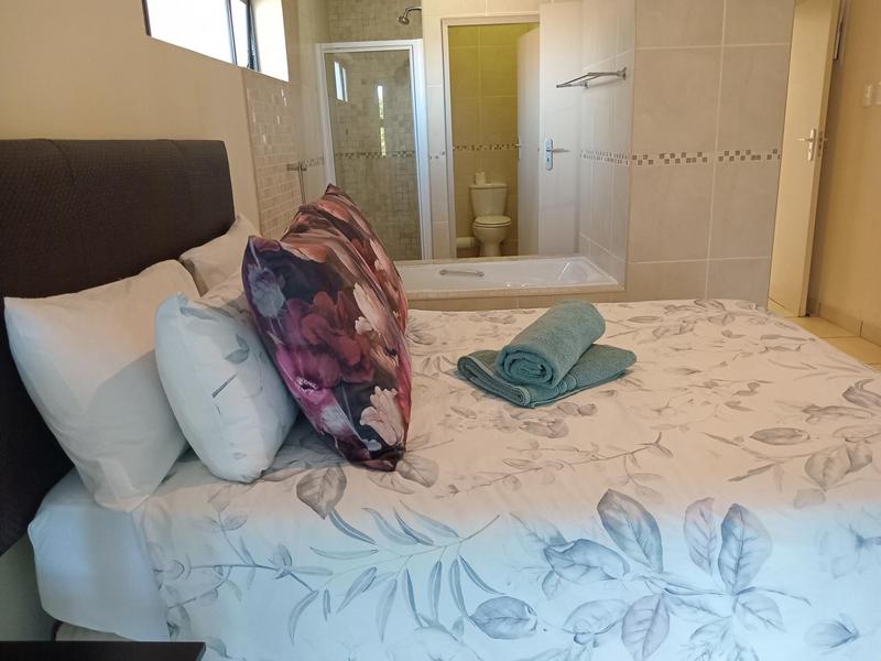To Let 3 Bedroom Property for Rent in Margate Beach KwaZulu-Natal