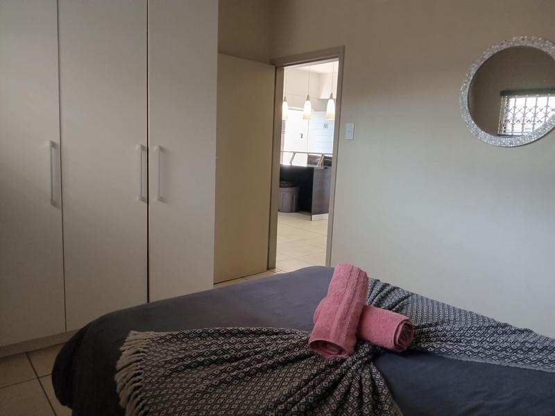 To Let 3 Bedroom Property for Rent in Margate Beach KwaZulu-Natal