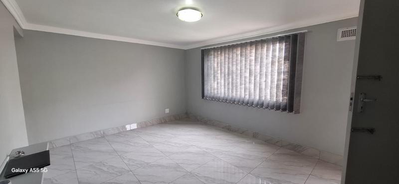 2 Bedroom Property for Sale in Clayfield KwaZulu-Natal
