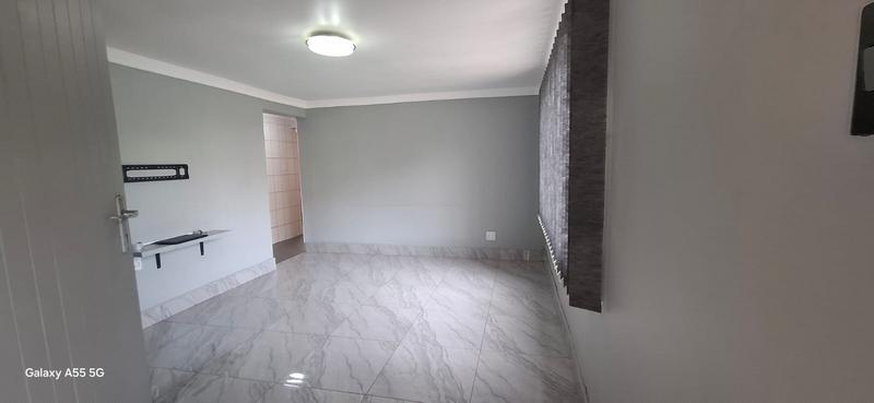 2 Bedroom Property for Sale in Clayfield KwaZulu-Natal