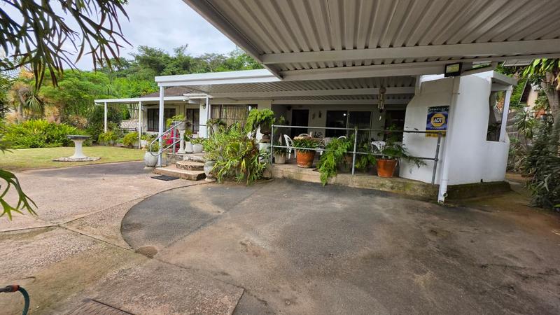 4 Bedroom Property for Sale in Mount Vernon KwaZulu-Natal