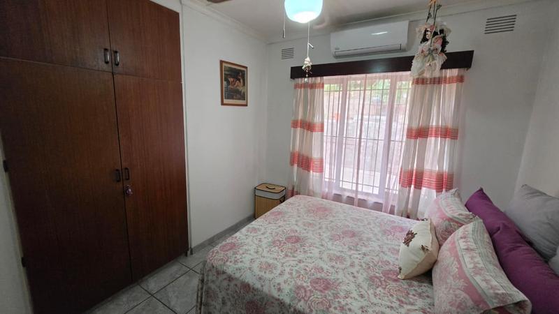 4 Bedroom Property for Sale in Mount Vernon KwaZulu-Natal