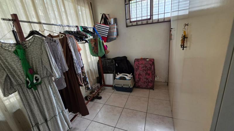 4 Bedroom Property for Sale in Mount Vernon KwaZulu-Natal