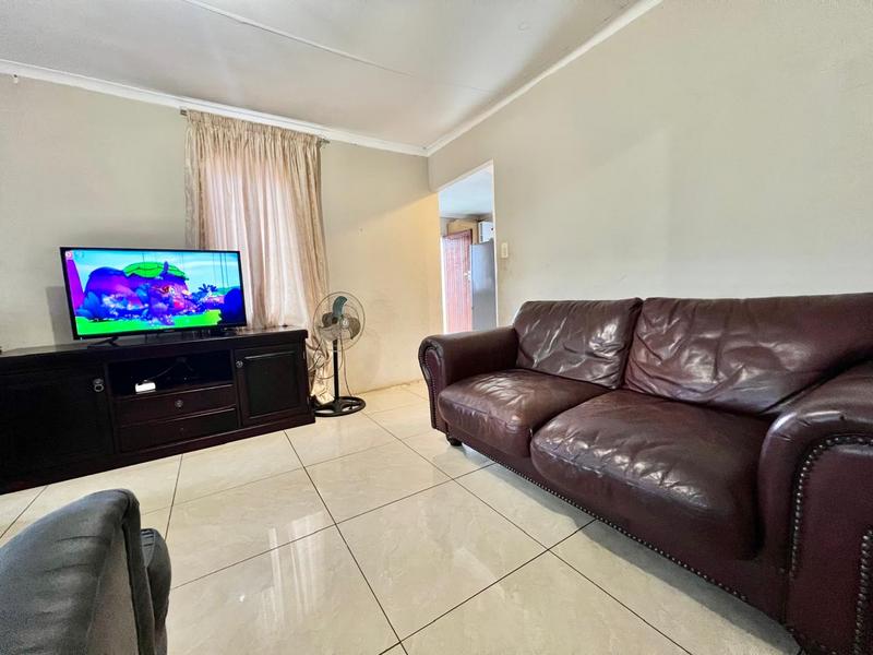 2 Bedroom Property for Sale in Glenwood KwaZulu-Natal