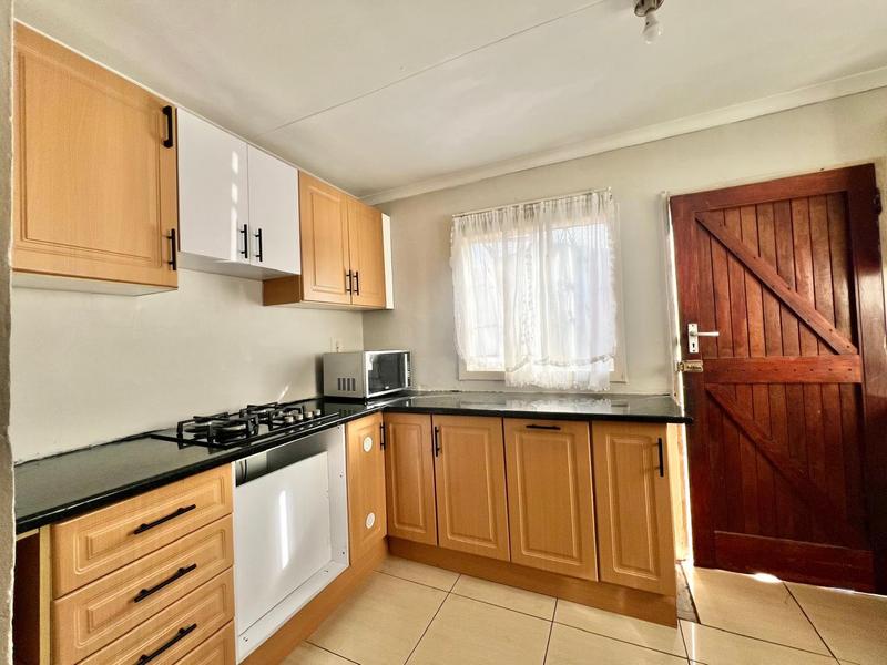 2 Bedroom Property for Sale in Glenwood KwaZulu-Natal