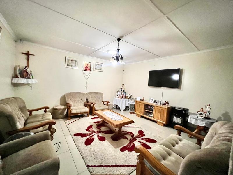 3 Bedroom Property for Sale in Orient Heights KwaZulu-Natal