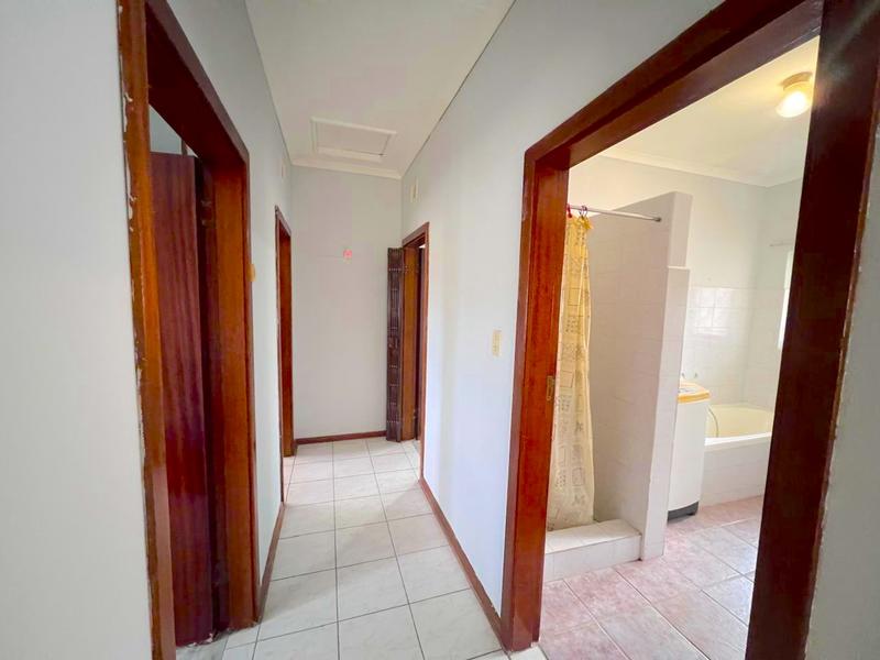 To Let 3 Bedroom Property for Rent in Margate KwaZulu-Natal