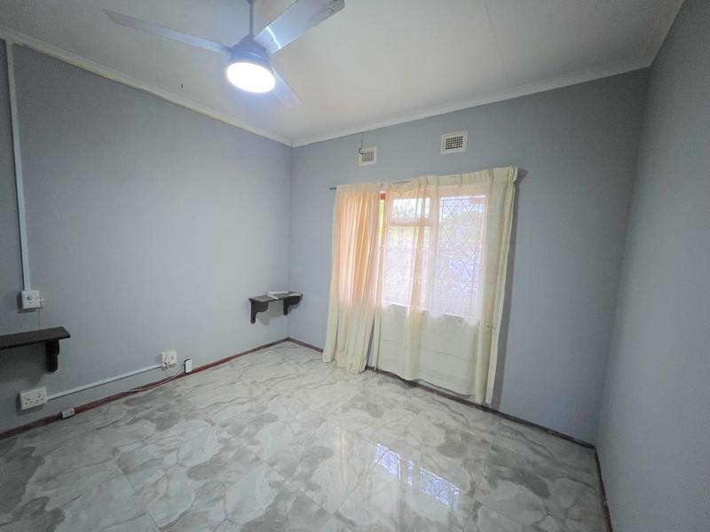 To Let 3 Bedroom Property for Rent in Margate KwaZulu-Natal