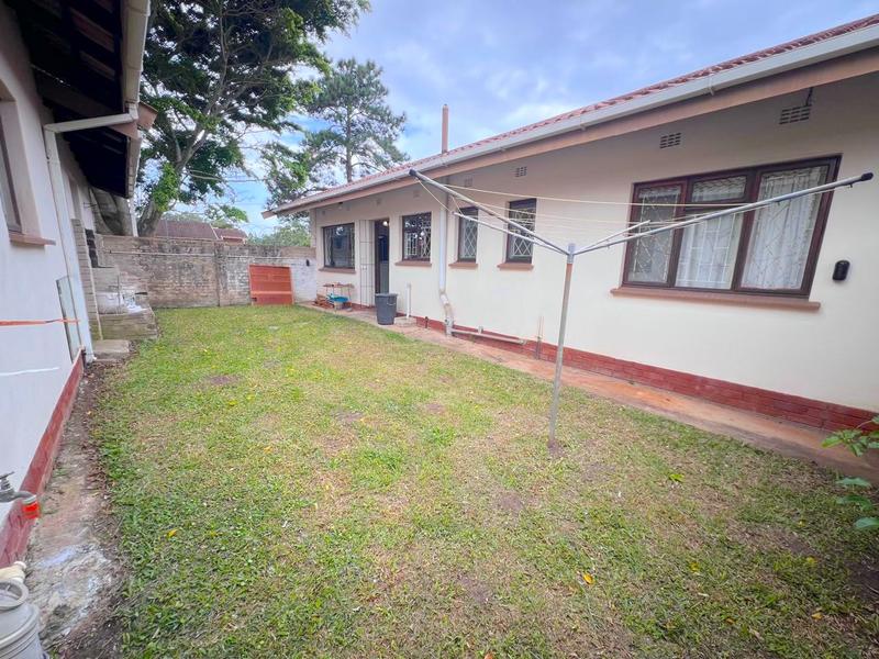 To Let 3 Bedroom Property for Rent in Margate KwaZulu-Natal