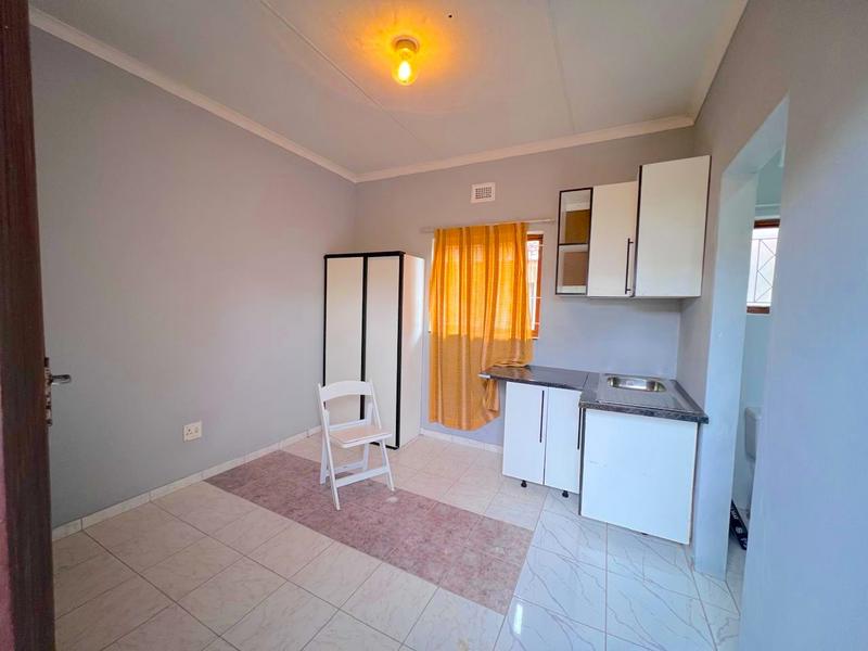 To Let 3 Bedroom Property for Rent in Margate KwaZulu-Natal