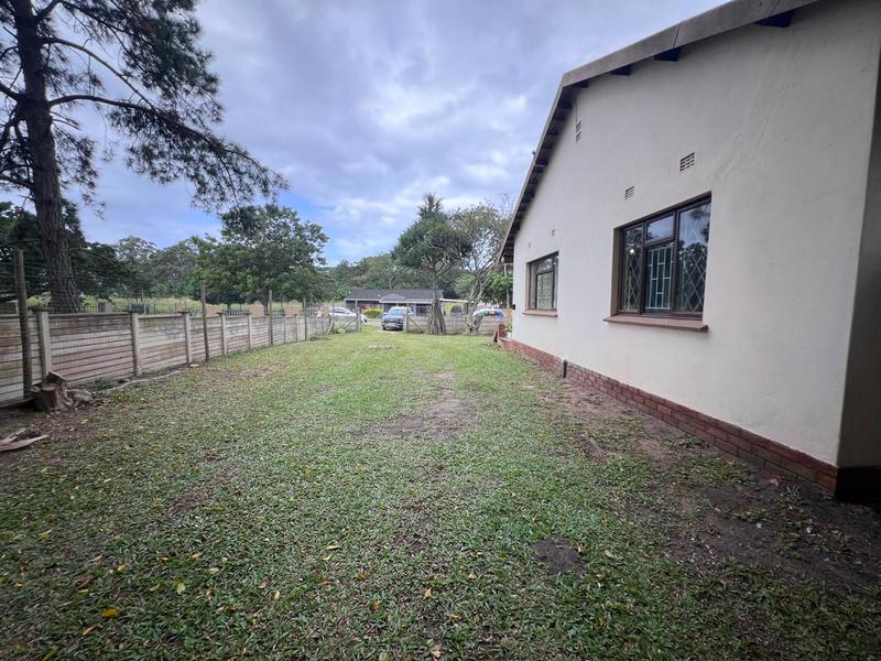 To Let 3 Bedroom Property for Rent in Margate KwaZulu-Natal