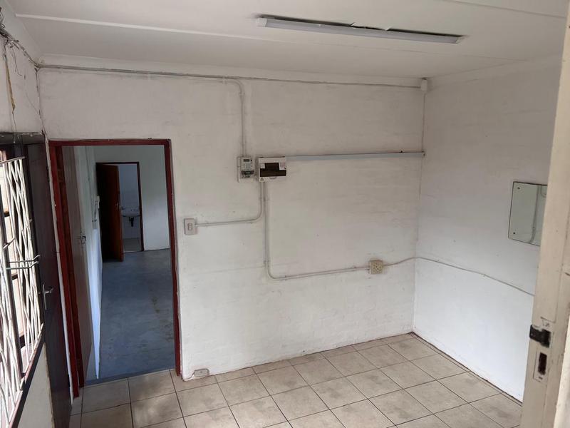 To Let Commercial Property for Rent in Shelly Beach KwaZulu-Natal