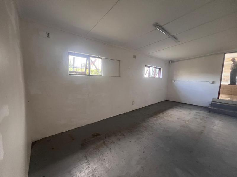 To Let Commercial Property for Rent in Shelly Beach KwaZulu-Natal