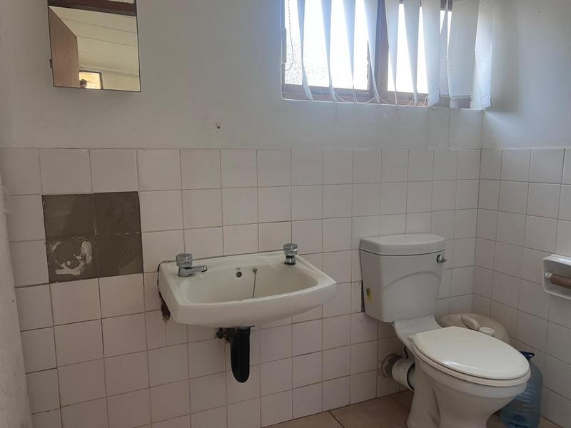 To Let Commercial Property for Rent in Shelly Beach KwaZulu-Natal