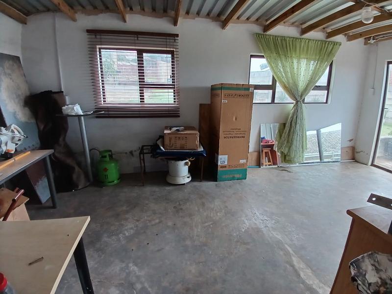 4 Bedroom Property for Sale in Uvongo KwaZulu-Natal