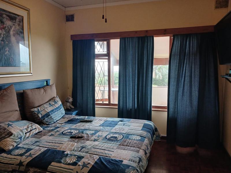 4 Bedroom Property for Sale in Uvongo KwaZulu-Natal