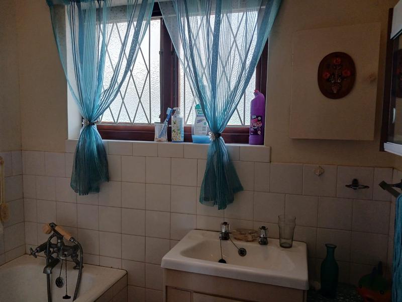 4 Bedroom Property for Sale in Uvongo KwaZulu-Natal