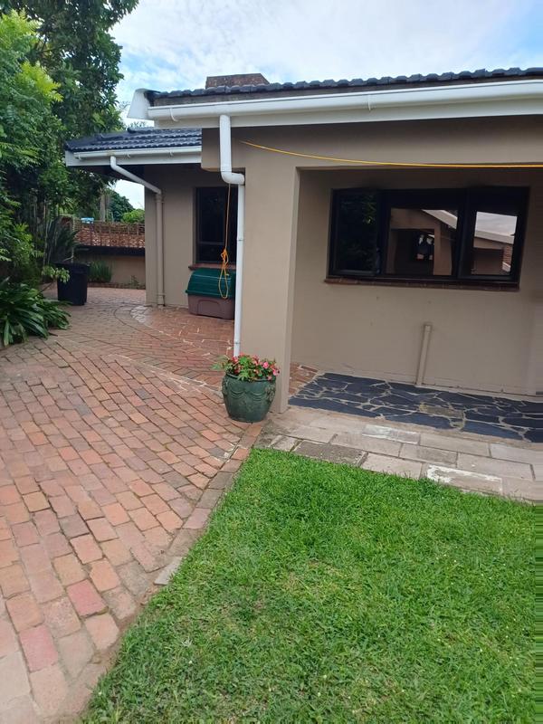 3 Bedroom Property for Sale in Sherwood KwaZulu-Natal