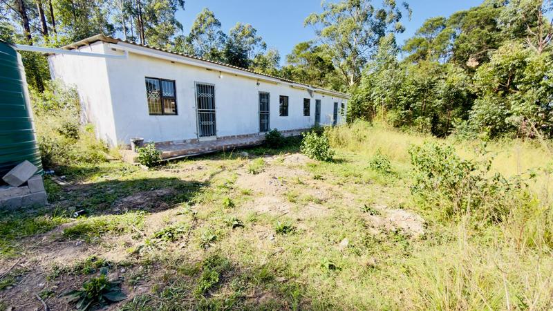 4 Bedroom Property for Sale in Umlazi KwaZulu-Natal