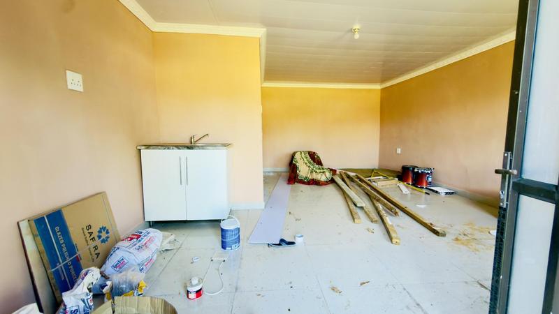 4 Bedroom Property for Sale in Umlazi KwaZulu-Natal