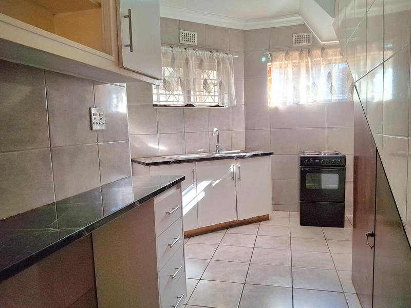 To Let 4 Bedroom Property for Rent in Merebank KwaZulu-Natal