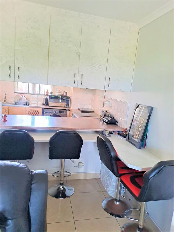 To Let 2 Bedroom Property for Rent in North Beach KwaZulu-Natal