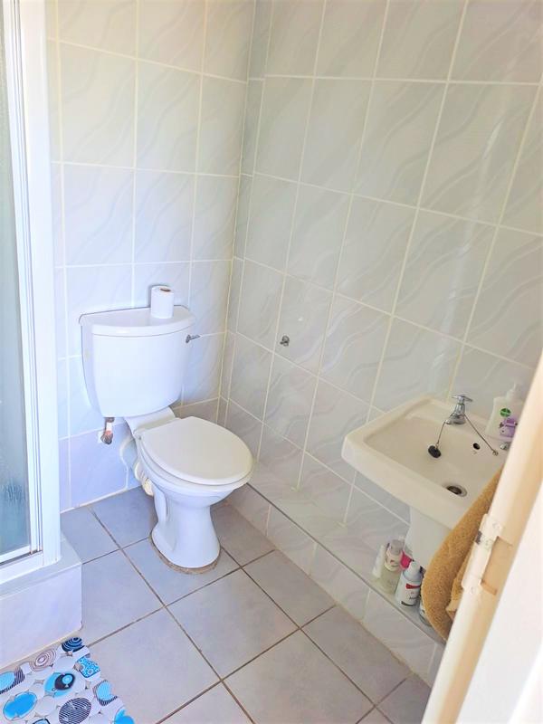 To Let 2 Bedroom Property for Rent in North Beach KwaZulu-Natal