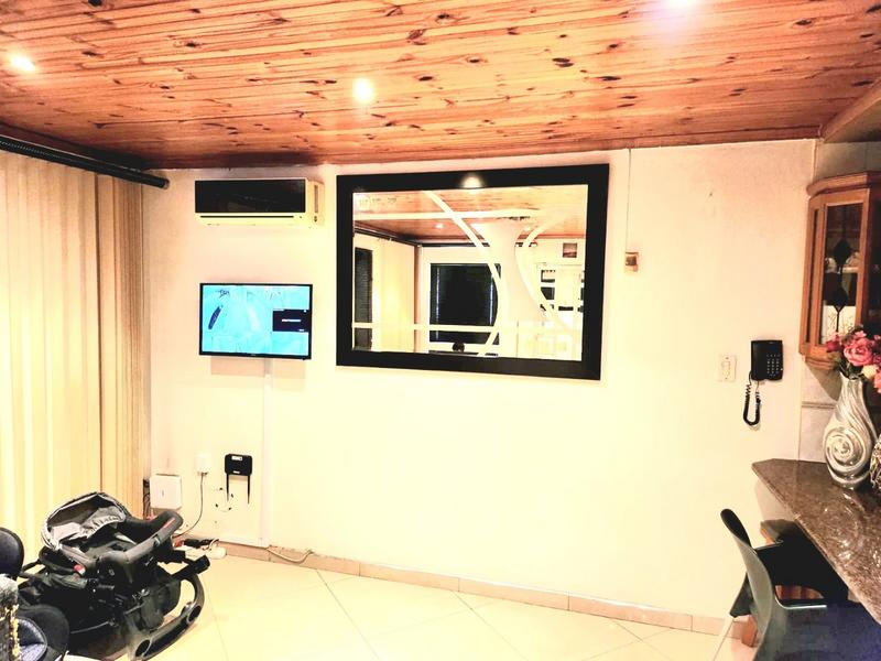 3 Bedroom Property for Sale in Southgate KwaZulu-Natal