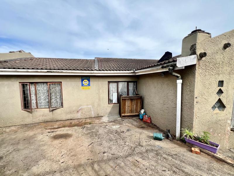 5 Bedroom Property for Sale in Copesville KwaZulu-Natal