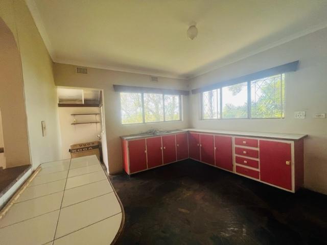 4 Bedroom Property for Sale in Yellowwood Park KwaZulu-Natal