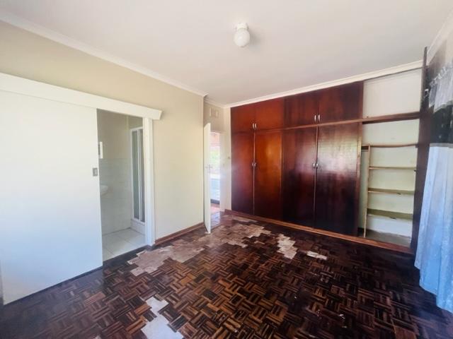 4 Bedroom Property for Sale in Yellowwood Park KwaZulu-Natal