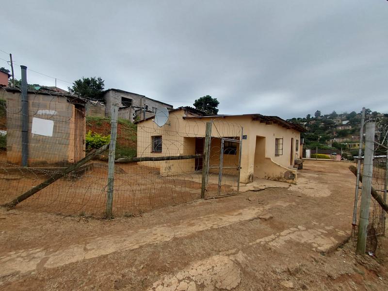 5 Bedroom Property for Sale in Umlazi KwaZulu-Natal