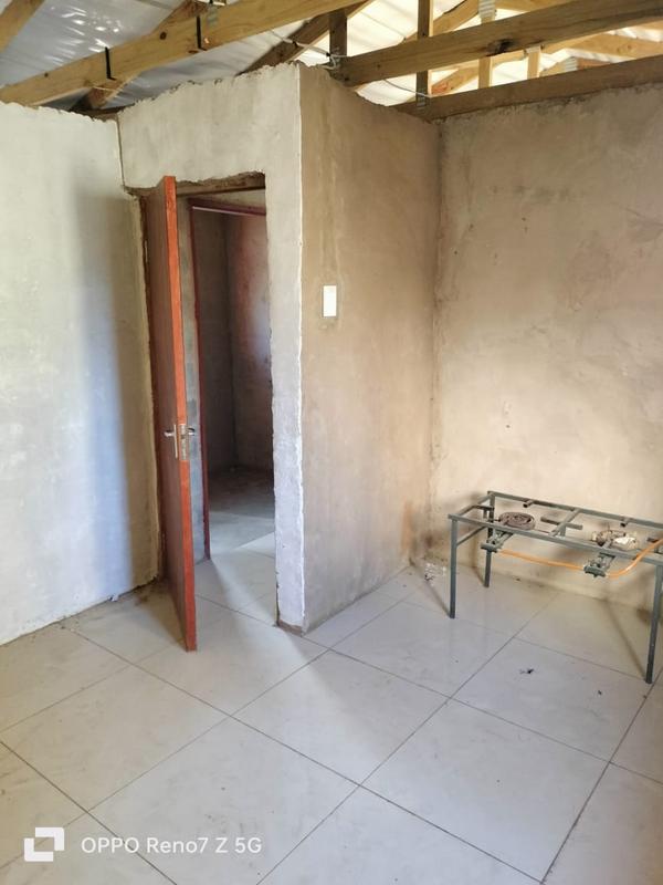 5 Bedroom Property for Sale in Umlazi KwaZulu-Natal