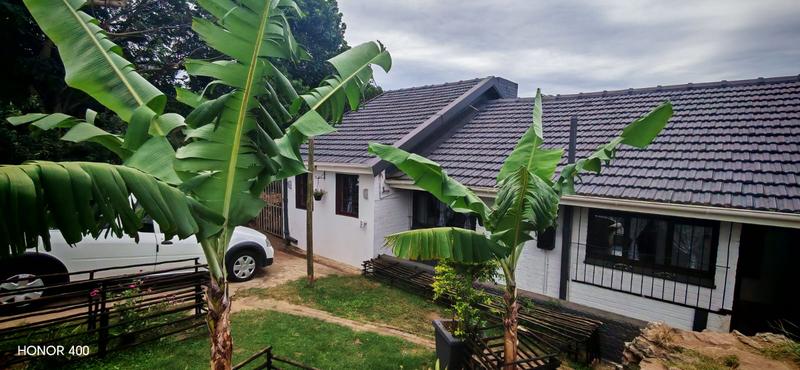 To Let 4 Bedroom Property for Rent in Uvongo KwaZulu-Natal