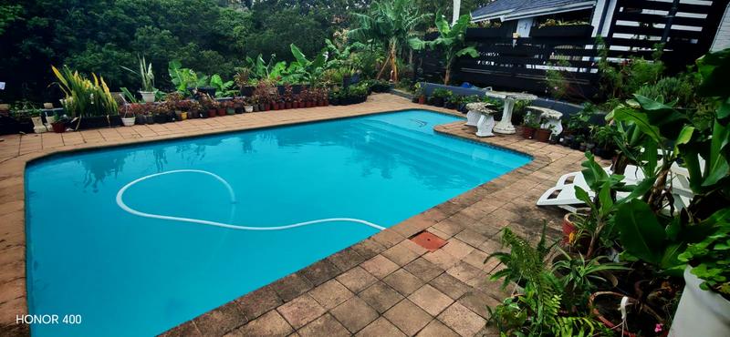 To Let 4 Bedroom Property for Rent in Uvongo KwaZulu-Natal