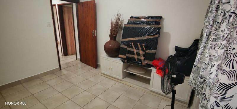 To Let 4 Bedroom Property for Rent in Uvongo KwaZulu-Natal