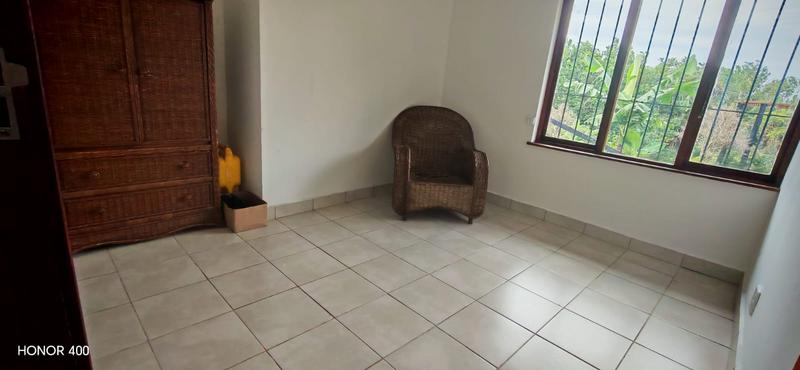 To Let 4 Bedroom Property for Rent in Uvongo KwaZulu-Natal