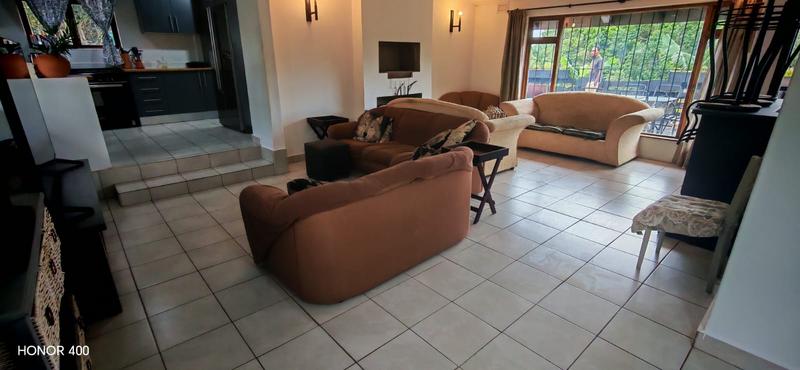 4 Bedroom Property for Sale in Uvongo KwaZulu-Natal