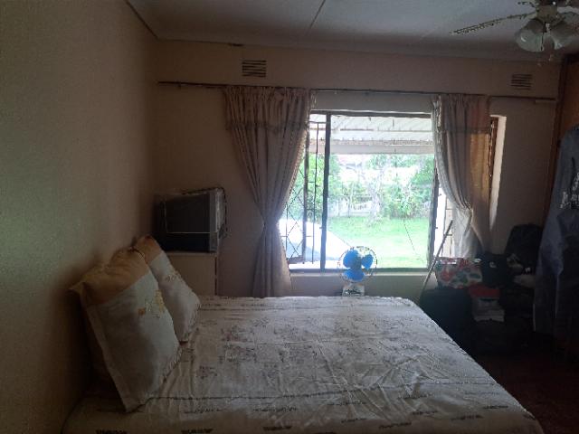 4 Bedroom Property for Sale in Umzinto KwaZulu-Natal