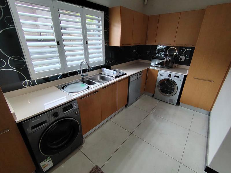 5 Bedroom Property for Sale in Izinga KwaZulu-Natal