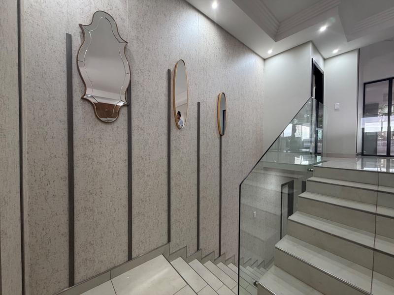 5 Bedroom Property for Sale in Izinga KwaZulu-Natal