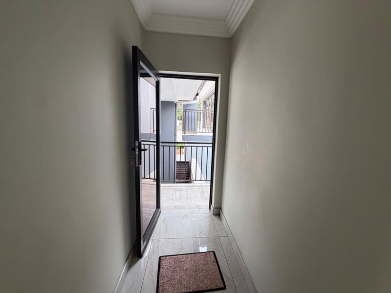 5 Bedroom Property for Sale in Izinga KwaZulu-Natal