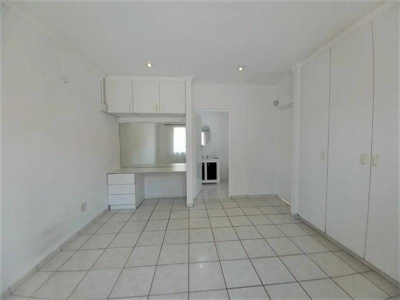 To Let 1 Bedroom Property for Rent in Glen Hills KwaZulu-Natal