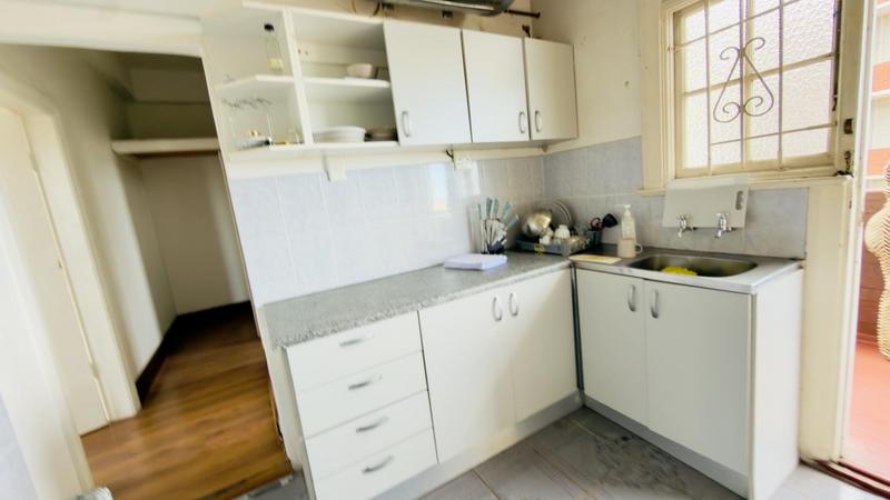1 Bedroom Property for Sale in Glenwood KwaZulu-Natal